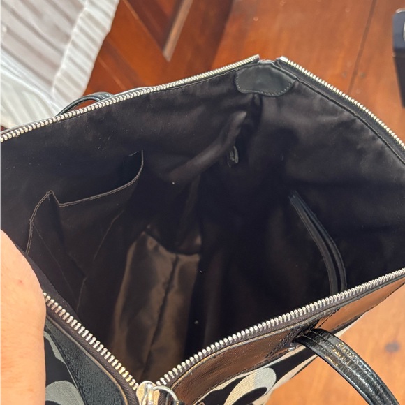 Coach Laura Signature Tote - Picture 13 of 13